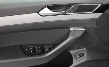 Volkswagen Passat B8 Variant Facelifting 2.0 TDI SCR 150KM 2021 Volkswagen Passat VAT 23 DSG , El.reg. Foteli, Czujniki PT, Tempomat , Gwa, zdjęcie 16