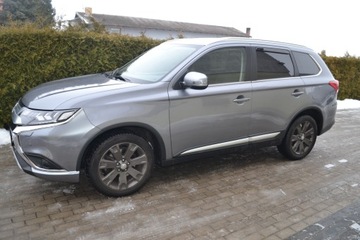 Mitsubishi Outlander III SUV Facelifting 2017 2.0 150KM 2019 4x4 AUTOMAT 7 OSÓB, zdjęcie 3