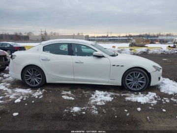Maserati Ghibli 2019 Maserati Ghibli 2019 MASERATI GHIBLI S Q4 GRANLUSSO 3.0 Benzyna 424KM, zdjęcie 2