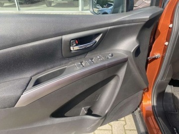 Suzuki SX4 II 2023 Suzuki SX4 S-Cross Moc 128 KM 1,4 T Allgrip Premium Salon PL 1.4 Benzyna, zdjęcie 9