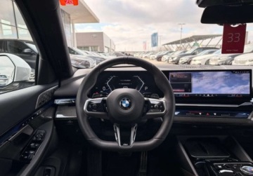 BMW Seria 5 G90-91 2025 BMW Seria 5 I wlasciciel M Sport Hak Gwarancja Bezwypadkowy FVAT23, zdjęcie 32