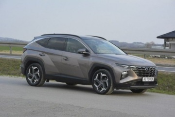 Hyundai Tucson IV SUV 1.6 CRDI 48V 136KM 2021 Hyundai Tucson 1.6 CRDI 48V Platinium automat, zdjęcie 11