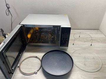 Kuchenka mikrofalowa USZKODZONA Sharp YC-PC254AE-S