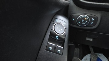 Ford Fiesta VIII Hatchback 3d 1.1  70KM 2018 Ford Fiesta 1,1 *mk8 * 5-drzwi *, zdjęcie 13