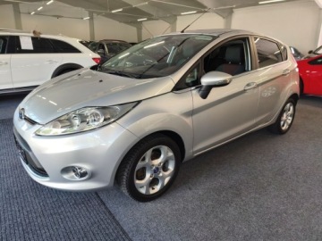 Ford Fiesta VII Hatchback 5d 1.25 Duratec 82KM 2011 Ford Fiesta 1.2 Benzyna, autokilma, grzane fotele, zdjęcie 1
