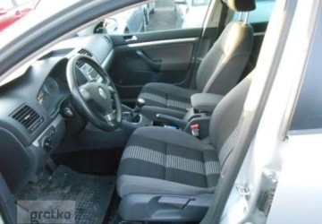 Volkswagen Golf V Hatchback 2.0 TDI 140KM 2007 Volkswagen Golf Volkswagen Golf V 6 biegow 2.0 Diesel 140KM, zdjęcie 4