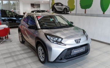 Toyota Aygo X 1.1 VVT-i 72KM 2022 Toyota Aygo X 1.0 VVTi Comfort Benzyna 72KM, zdjęcie 11