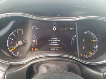 Jeep Grand Cherokee IV 2019 Jeep Grand Cherokee Overland 2019 3.6l 3.6 Benzyna 295KM, zdjęcie 9