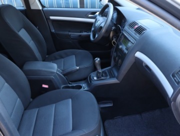 Skoda Octavia II Hatchback 1.9 TDI PD 105KM 2006 Skoda Octavia 1.9 TDI, Salon Polska, Klima, zdjęcie 8