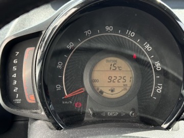 Toyota Aygo II Hatchback 3d Facelifting 1.0 VVT-i 72KM 2021 Toyota Aygo 1.0 VVT-i X-play II (2014-) 1.0 VVT-i, zdjęcie 14