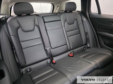 Volvo V60 II  Kombi 2.0 D4 190KM 2019 Volvo V60 Cross Country FV23 Salon PL D4 190KM AWD, zdjęcie 15