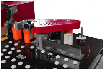 Кромкооблицовочный станок с прямым/криволинейным столом OPTIMAT