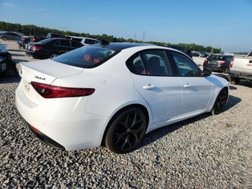 Alfa Romeo Giulia II Sedan Facelifting 2.0 Turbo 280KM 2020 Alfa Romeo Giulia 2020 2.0 Benzyna 280KM, zdjęcie 3