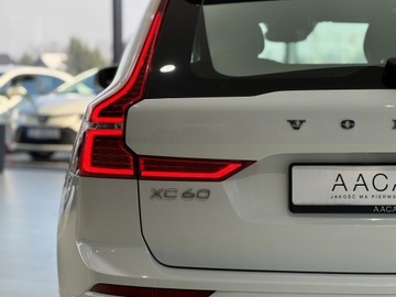 Volvo XC60 II Crossover D3 150KM 2018 Volvo XC 60 R-Design / LED / IntelliSafe / Salon P, zdjęcie 37