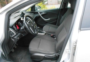 Opel Astra J Sports Tourer 1.7 CDTI ECOTEC 110KM 2011 Opel Astra Opel Astra J 1.7 Diesel 110KM, zdjęcie 9