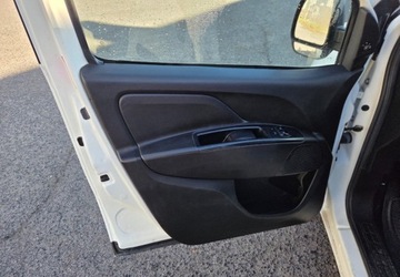 Fiat Doblo IV 2017 Fiat Doblo 1.3 95KM 2 x Otwierane Boczne Drzwi Maxi El. Szyby Lusterka PDC, zdjęcie 7