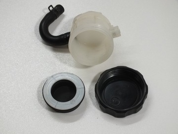 БАЧОК ТОРМОЗНОЙ ЖИДКОСТИ SUZUKI GSXR 600 750 1000 SV 650