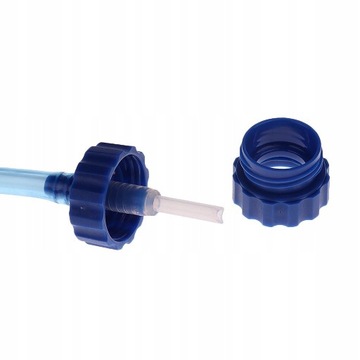 Бутылка со шлангом для питьевой воды.