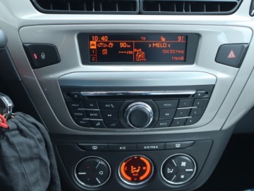 Citroen C-Elysee II Sedan Facelifting 1.6 VTi 115KM 2017 Citroen C-Elysee 1.6 VTi, Salon Polska, zdjęcie 11