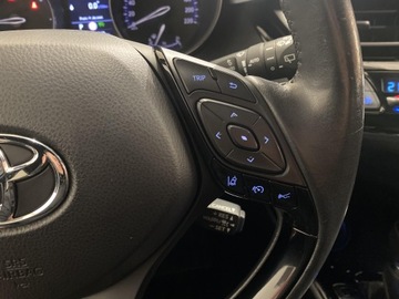 Toyota C-HR I Crossover Facelifting 2.0 Hybrid Dynamic Force 184KM 2020 Toyota C-HR 2.0 Hybrid Style Toyota C-HR 2.0 Style, zdjęcie 13