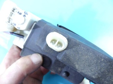 ZÁMEK ZADNÍ LEVÝ 8PIN 6+2PIN LANCIA THESIS