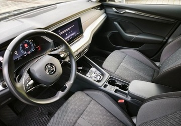 Skoda Octavia IV Liftback 1.5 TSI EVO 150KM 2023 Skoda Octavia Style Pakiety, FV 23, ACC, Podgrzewana szyba, Ambiente, Kes, zdjęcie 6