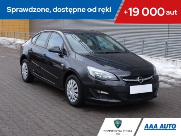 Opel Astra J Sedan 1.6 Twinport ECOTEC 115KM 2016 Opel Astra 1.6 16V, Salon Polska, 1. Właściciel