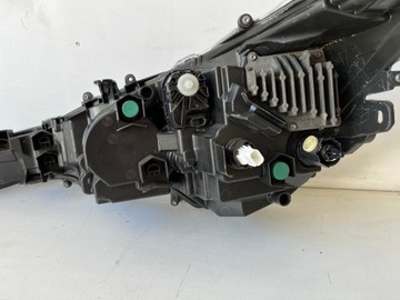 COROLLA E21 FACELIFT SVĚTLO PRAVÁ KOMPLETNÍ FULL LED