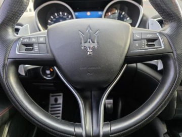 Maserati Ghibli III Sedan 3.0 V6 410KM 2018 MASERATI GHIBLI S V6 3,0l benzyna Twin Turbo 410KM Przebieg: 33,947km, zdjęcie 17
