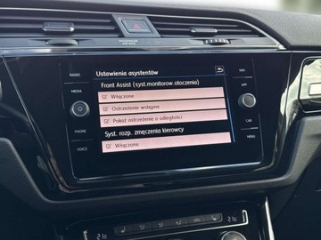 Volkswagen Touran III 1.5 TSI EVO 150KM 2019 Volkswagen Touran TSI 150KM Highline 7 os. R-Line Exterieur LED Nawiga, zdjęcie 26