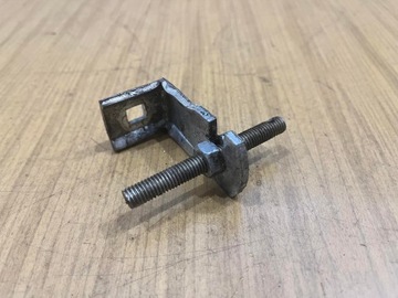 КРЕПЛЕНИЕ РУКОЯТКИ ТРАКТОРА GGP NJ 98 S 12,5 л.с.