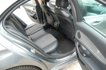 Mercedes Klasa E W213 Limuzyna 2.0 220d 194KM 2016 E-KLASA W213 2.0 194PS Avantgarde Tylko 152Tkm Temp.Aktywny Kamera Ambiente, zdjęcie 10
