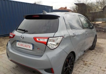 Toyota Yaris III Hatchback 5d Facelifting 2017 1.5 Hybrid 100KM 2019 Toyota Yaris GR-Sport Okazja 1.5 Hybryda 100KM, zdjęcie 14
