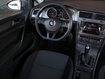 Volkswagen Golf VII Variant 1.6 TDI CR DPF BlueMotion Technology 105KM 2014 VW Golf 1.6 TDI, Salon Polska, Automat, Xenon, zdjęcie 6