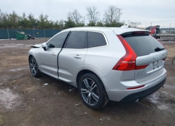 Volvo XC60 II Crossover T6 320KM 2018 Volvo XC 60 2018r., T6 Momentum, 2L, od ubezpieczalni 2.0 Benzyna 320KM, zdjęcie 2