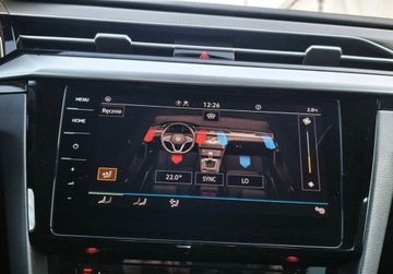 Volkswagen Arteon Fastback Facelifting 2.0 TDI 200KM 2021 Volkswagen Arteon R-Line Pakiety, ACC, Kamera 360, HarmanKardon, GPS, Pan, zdjęcie 33