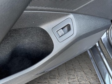 Volkswagen Passat B8 Variant Facelifting 2.0 TDI SCR 150KM 2021 Volkswagen Passat Variant Business 2.0 TDI SCR 150, zdjęcie 20