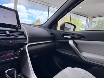 Mitsubishi Eclipse Cross SUV PHEV 2.4 188KM 2022 Mitsubishi Eclipse Cross Instyle, 1 właściciel, Sa, zdjęcie 28