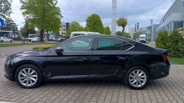 Skoda Superb III Liftback Facelifting 2.0 TDI 190KM 2019 Skoda Superb Dealer, VAT 23, 2,0 TDI 190 KM, D..., zdjęcie 4