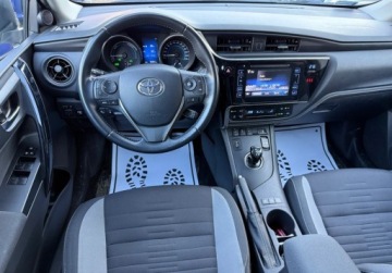 Toyota Auris II Touring Sports Facelifting 1.8 Hybrid 136KM 2018 Toyota Auris salon Polska, Gwarancja 1.8 Hybryda 136KM, zdjęcie 5