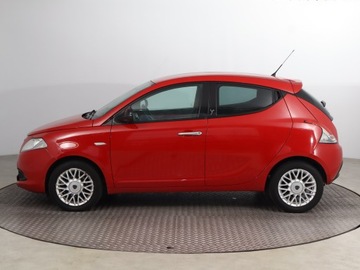 Lancia Ypsilon IV Hatchback 5d 1.2 8v 69KM 2013 Lancia Ypsilon 1.2, Salon Polska, Klima,ALU, zdjęcie 2