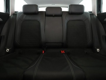 Volkswagen Passat B8 GTE Variant Facelifting 1.4 TSI Plug-In-Hybrid 218KM 2021 Volkswagen Passat 1.4GTE PHEV Automat Panorama, zdjęcie 17