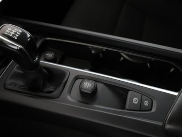 Volvo V60 II  Kombi 2.0 D3 150KM 2019 Volvo V60 GRATIS! Pakiet Serwisowy o wartości, zdjęcie 28