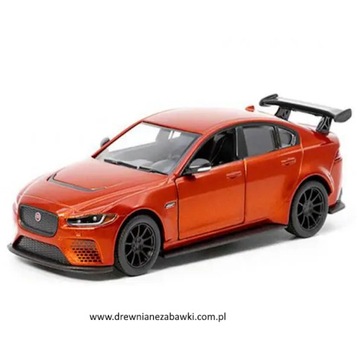 Jaguar XE SV Project 8 metalowy model 3D pomarańzowy