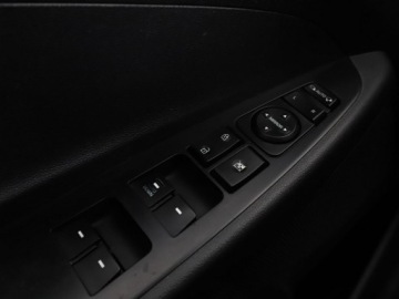 Hyundai Tucson III SUV Facelifting 1.6 GDi 132KM 2019 Hyundai Tucson klima auto kamera i czujniki, zdjęcie 33