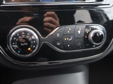 Renault Captur I Crossover 1.5 Energy dCi 90KM 2014 Renault Captur 1.5 dCi, Navi, Klima, Klimatronic, zdjęcie 11