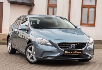 Volvo V40 II Cross Country D2 115KM 2013 Volvo V40 1.6 D2 115KM Alu Pdc Hak Full Serwis Gwarancjia 1.6 Diesel