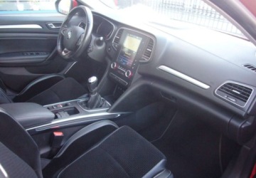 Renault Megane IV Hatchback 5d 1.2 Energy TCe 130KM 2018 Renault Megane Salon PL 1.2 Benzyna 131KM, zdjęcie 17