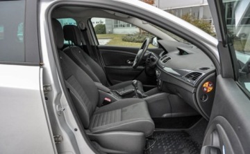 Renault Megane III Grandtour Facelifting 2013 dCi 95KM 2015 Renault Megane Salon PL 2015 r. Lift 1.5 Diesel 95KM, zdjęcie 10