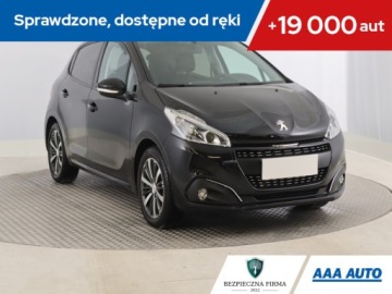 Peugeot 208 I Hatchback 5d Facelifting 1.2 PureTech 82KM 2017 Peugeot 208 1.2 PureTech, Klima, Klimatronic